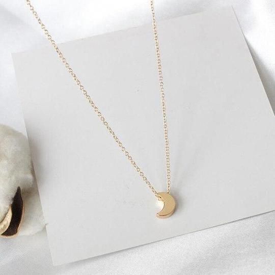 Moon shape pandent